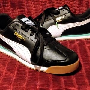 *NWOT* Puma "Roma"  Basic Plus (+) Blk/Mint